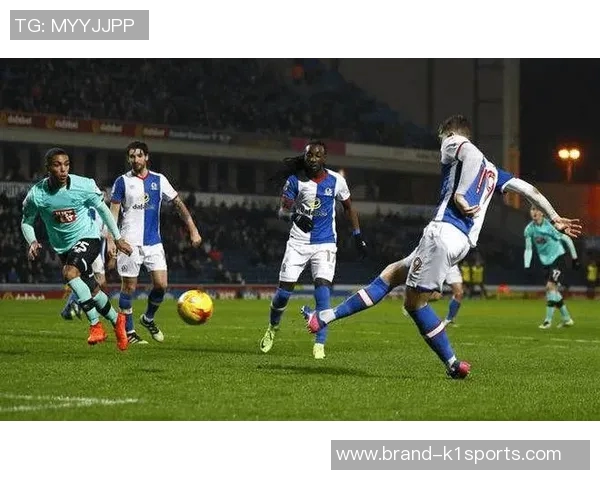 诺维奇主场迎战布莱克本期待精彩对决与激烈竞争 诺维奇主场迎战布莱克本期待精彩对决与激烈竞争